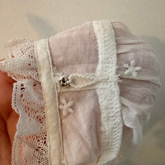 Gap White Lace Trim Peplum Top - Picture 8 of 8